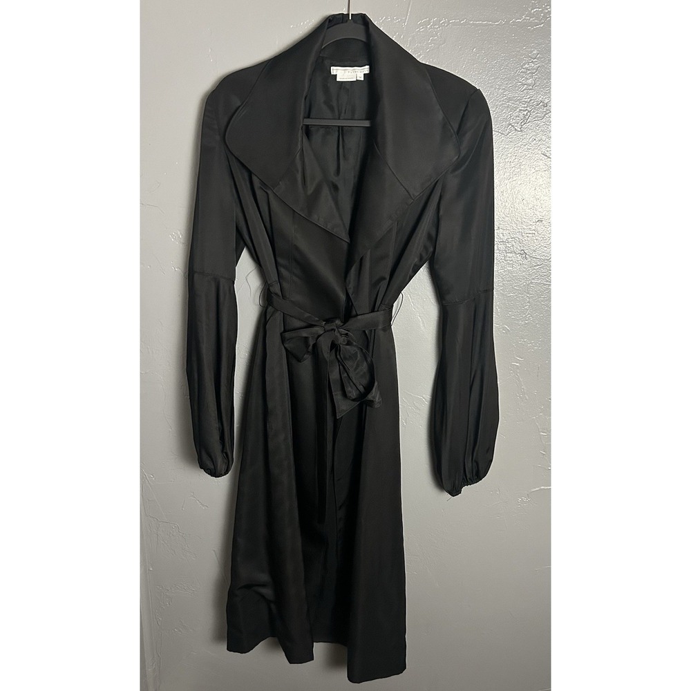 TO THE MAX women's Long Black Satin Jacket  Long Sleeves And Tie Waist. Size M